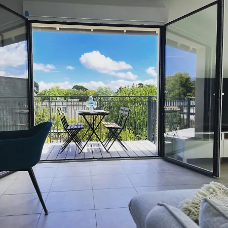 Apartment Bella Cruz: Premium Beachside With Electric Car Charging