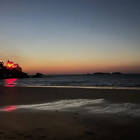 Apartment Bella Cruz: Premium Beachside With Electric Car Charging